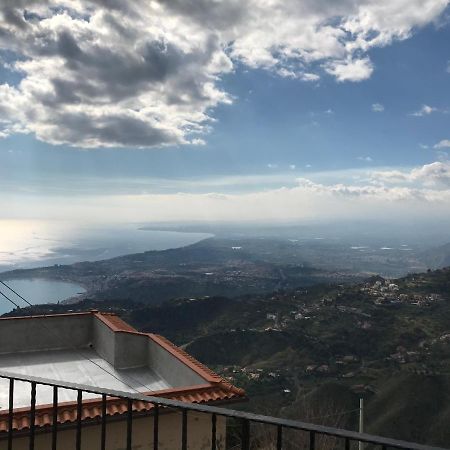 Giorgiada Relax Apartment Castelmola Exterior photo