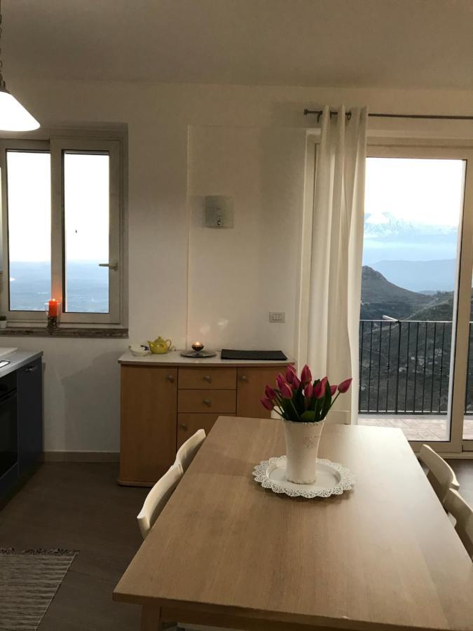 Giorgiada Relax Apartment Castelmola Exterior photo